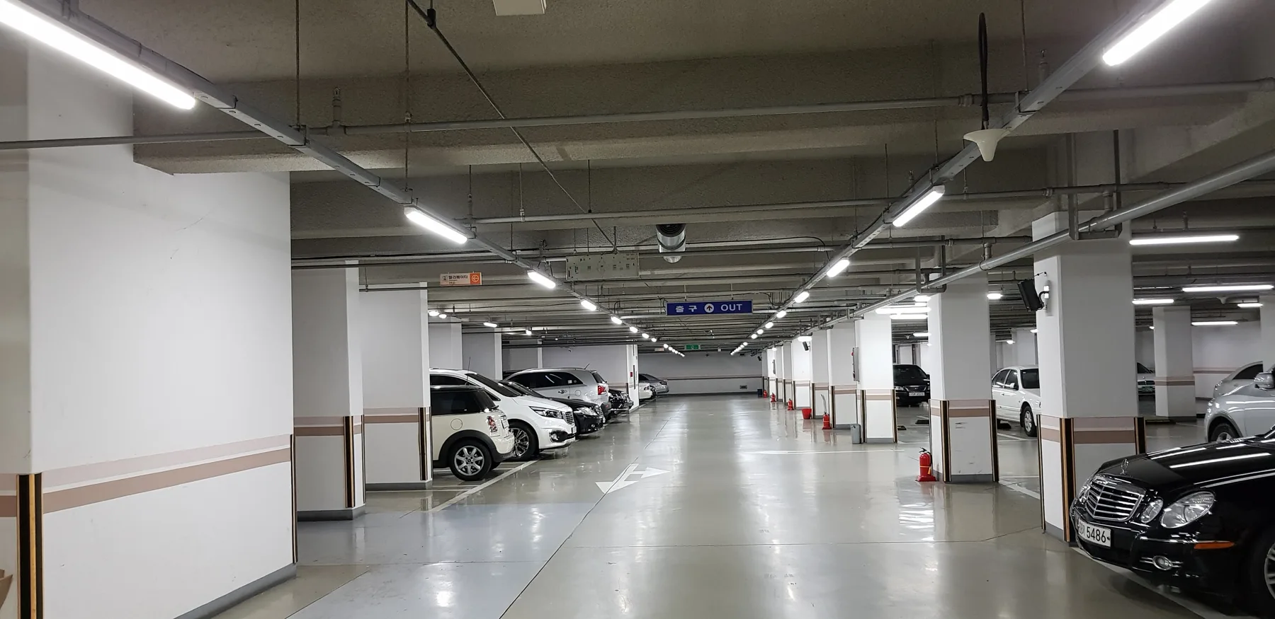 지하주차장 LED 조명 현장 사진 3
